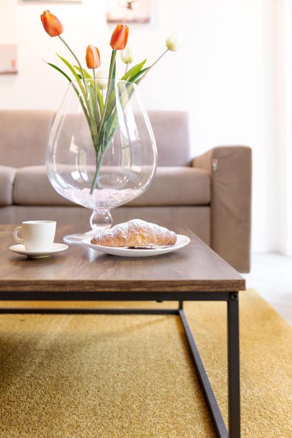 New! Milano - Flowers Home Cusano Milanino エクステリア 写真